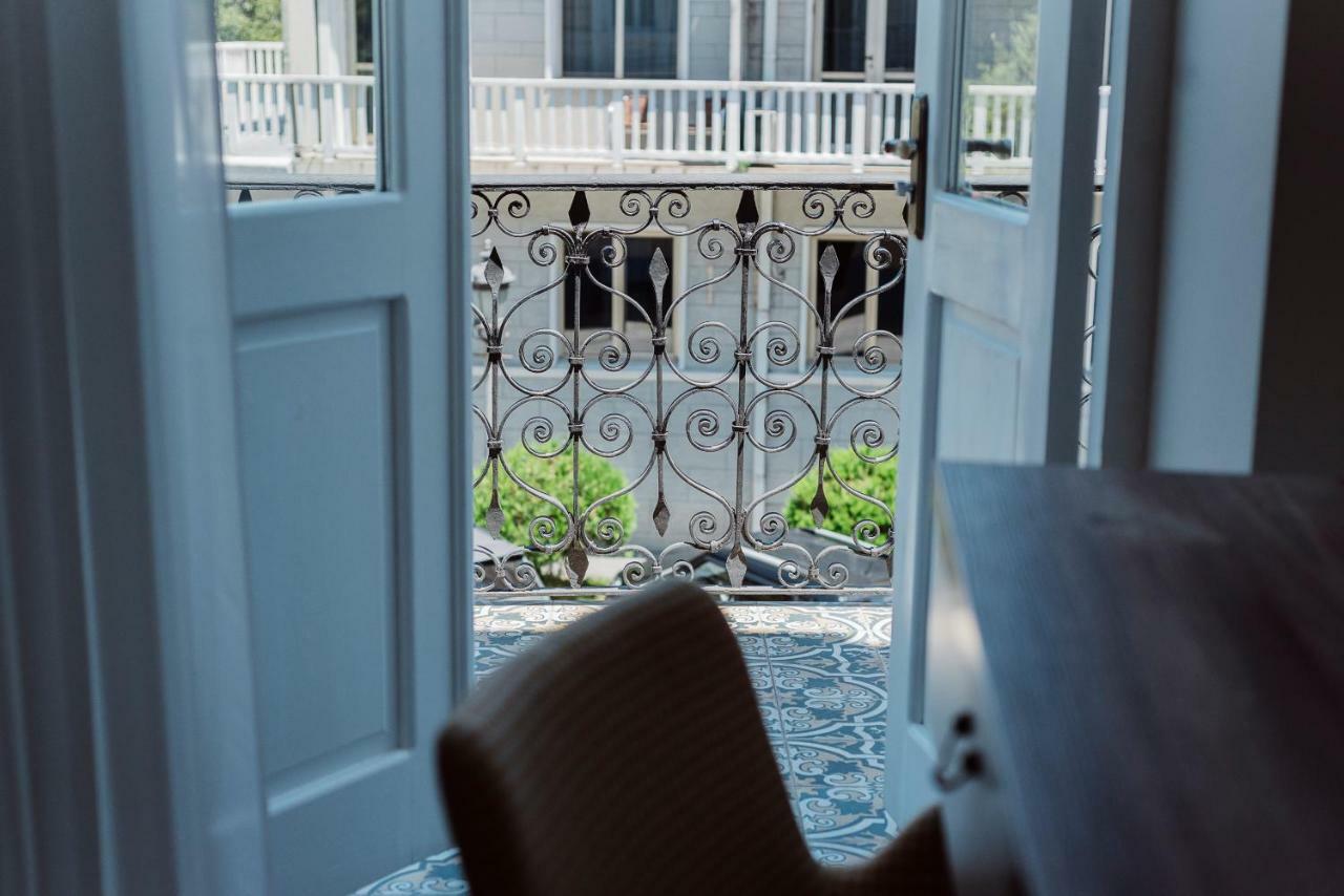 Boulevard Hotel Batumi Esterno foto